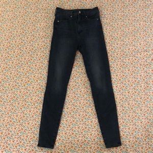 A&F Jeans Simone High Rise Sculpt Super Skinny